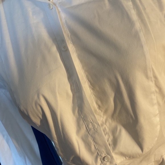 Zara white fitted blouse size medium. Missing two buttons. - Picture 5 of 13